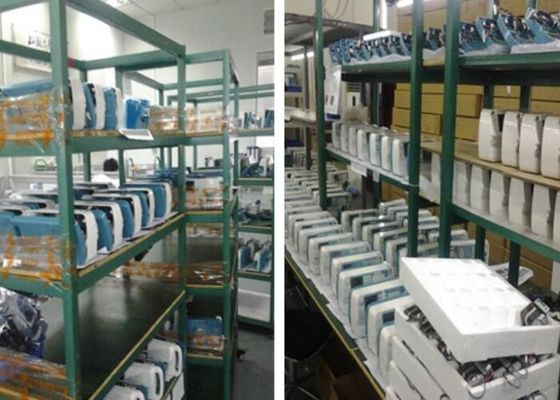 90 ° Rotation Pole Clamp จำหน่ายปั๊มฉีดยาทางการแพทย์ที่มี 0.1 ~ 1200 มล. / ชม. โหมดไมโคร 0.1-99.9ml / ชม